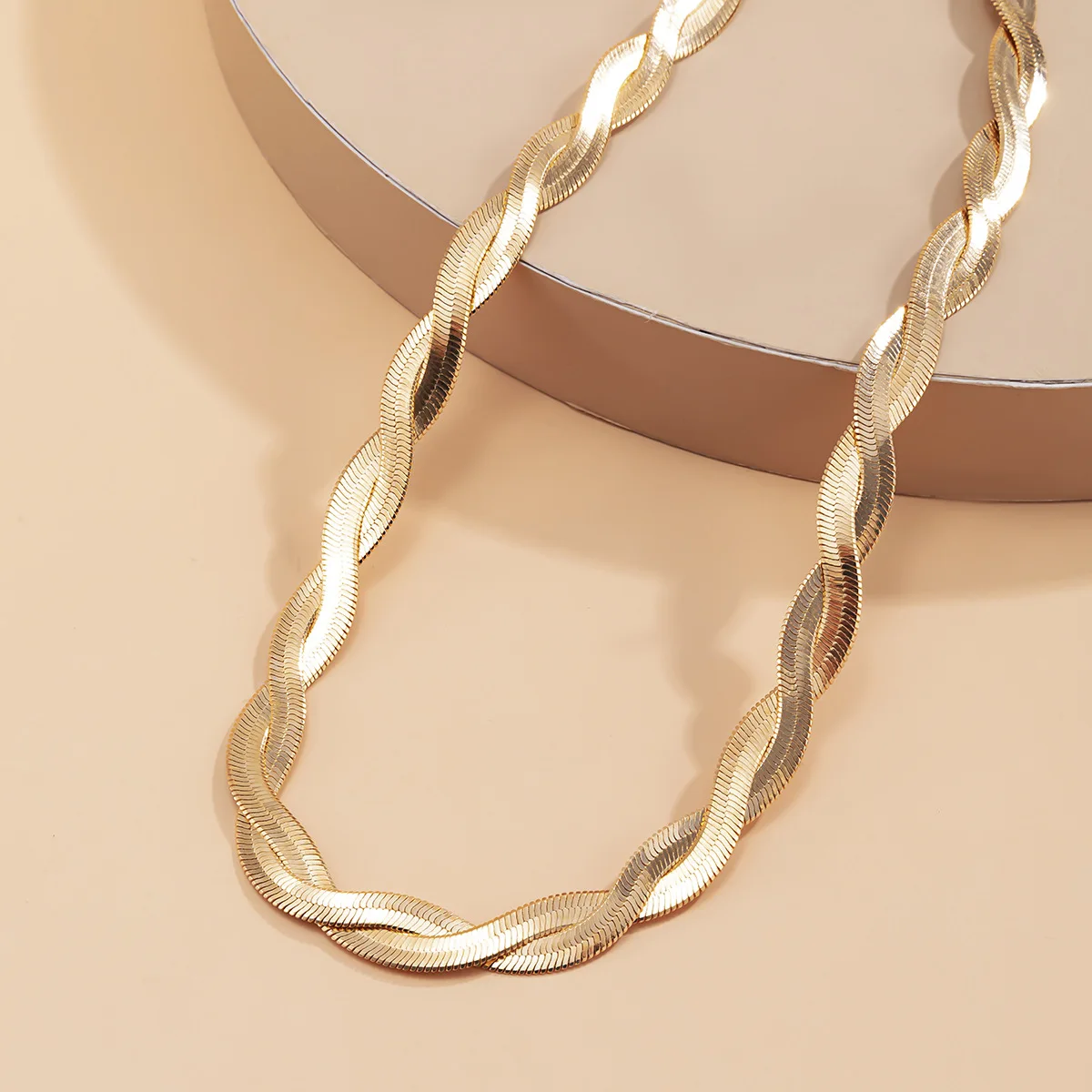 

Punk Women Necklace Gold Blade Chain on Neck Choker Necklace Female Crossed Flat Snake Chain Jewelry Clavicle Necklace