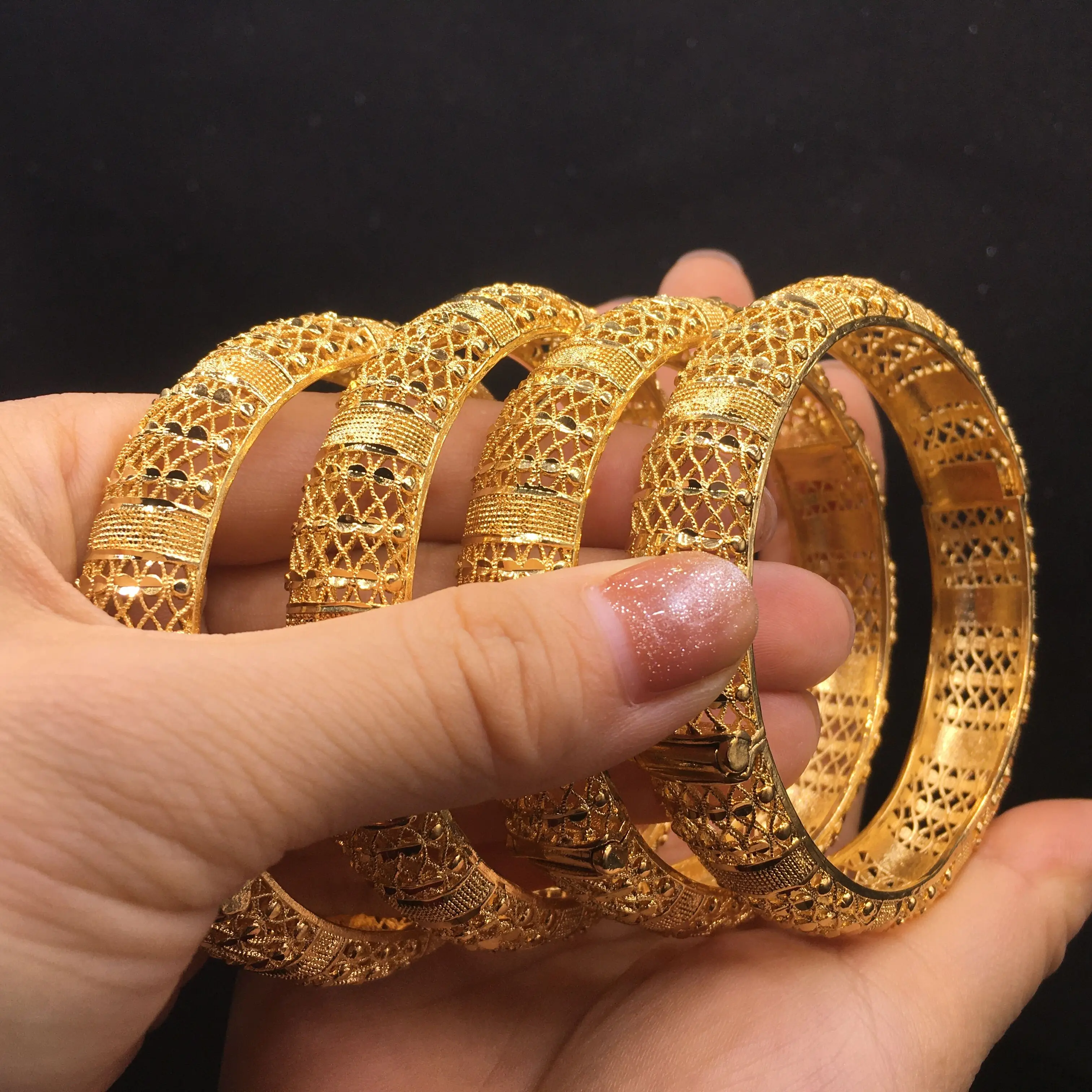 

Ethlyn 2pcs/lot luxurio Bride Gold Color Dubai Bangles For Women African Ethiopian Bracelets MY57