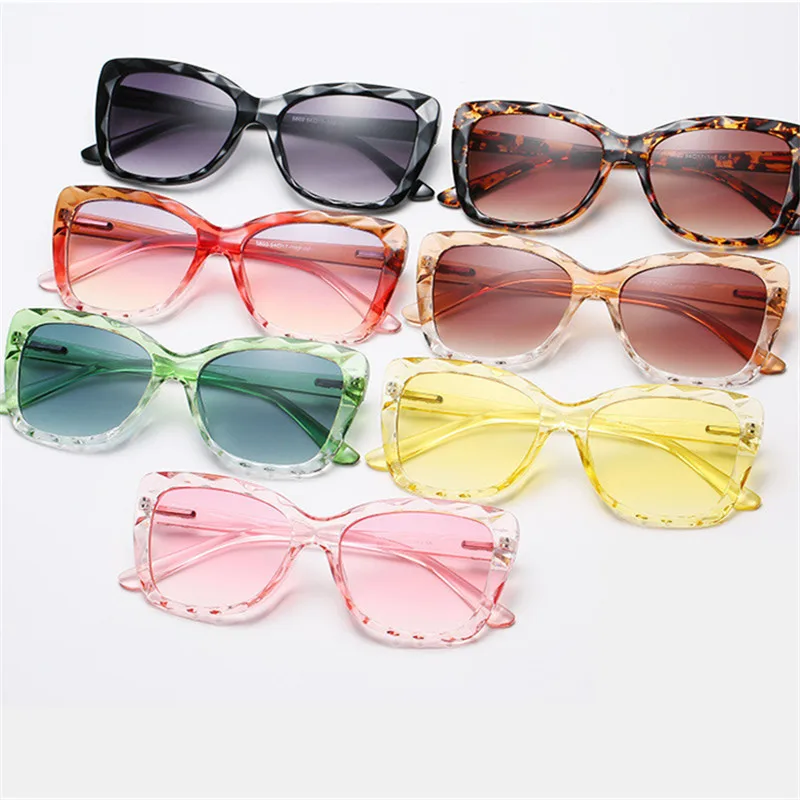 

2020 New Fashion Brand Designer Sunglasses Black Women comfortable style bright Frame Vintage Sun Glasses oculos de sol UV400