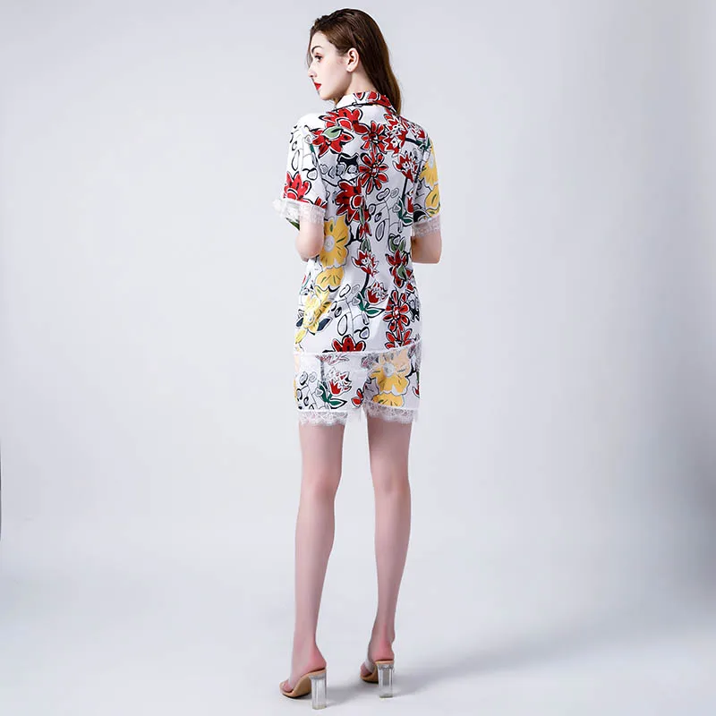 Женский пижамный комплект с отложным воротником удобная пижама в простом стиле