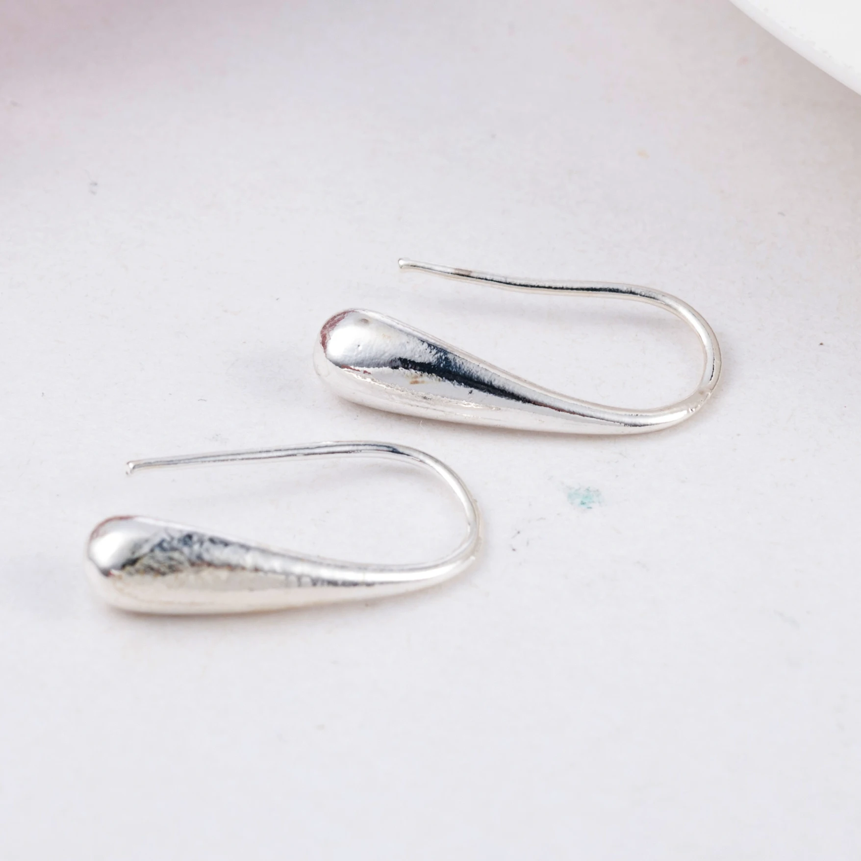 Милые серьги в форме капли с крюком посеребренные модные ювелирные изделия