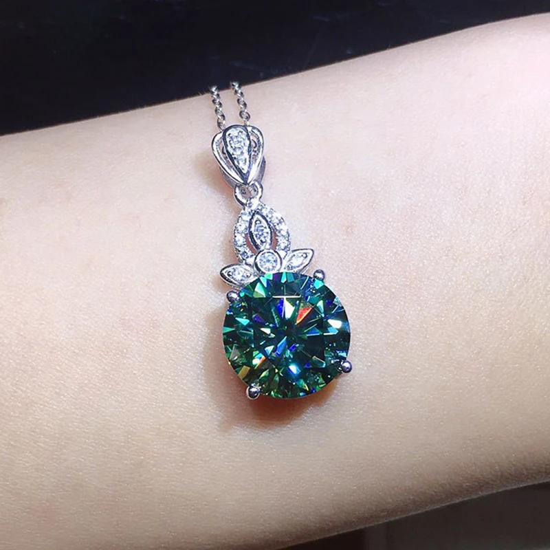 

Huitan Hot Sale Green CZ Pendant Necklace for Women Romantic Gift Wedding Engagement Accessories Female Trendy Jewelry Wholesale