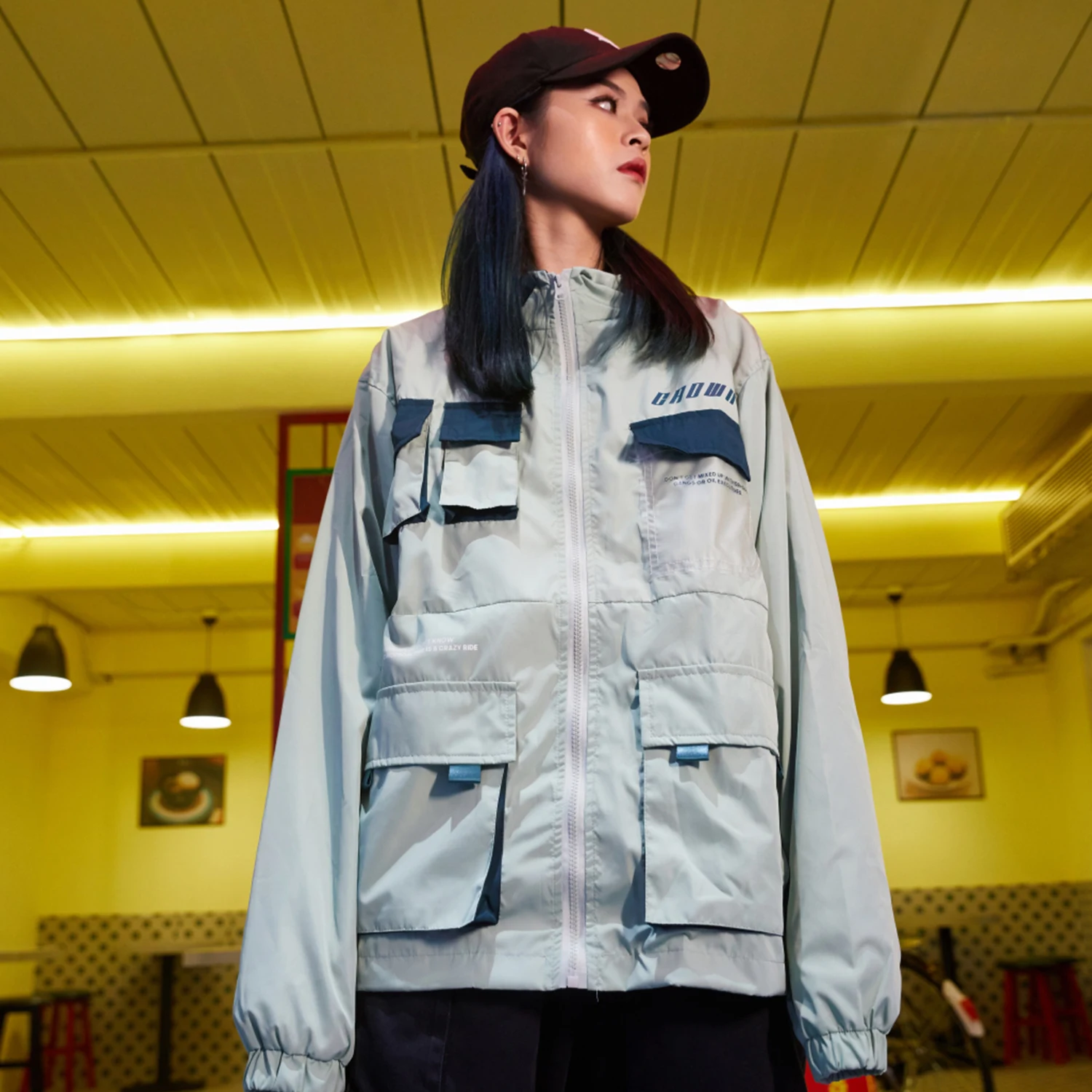 Куртка мужская хлопковая составного кроя с карманами в стиле хип хоп|Мужские