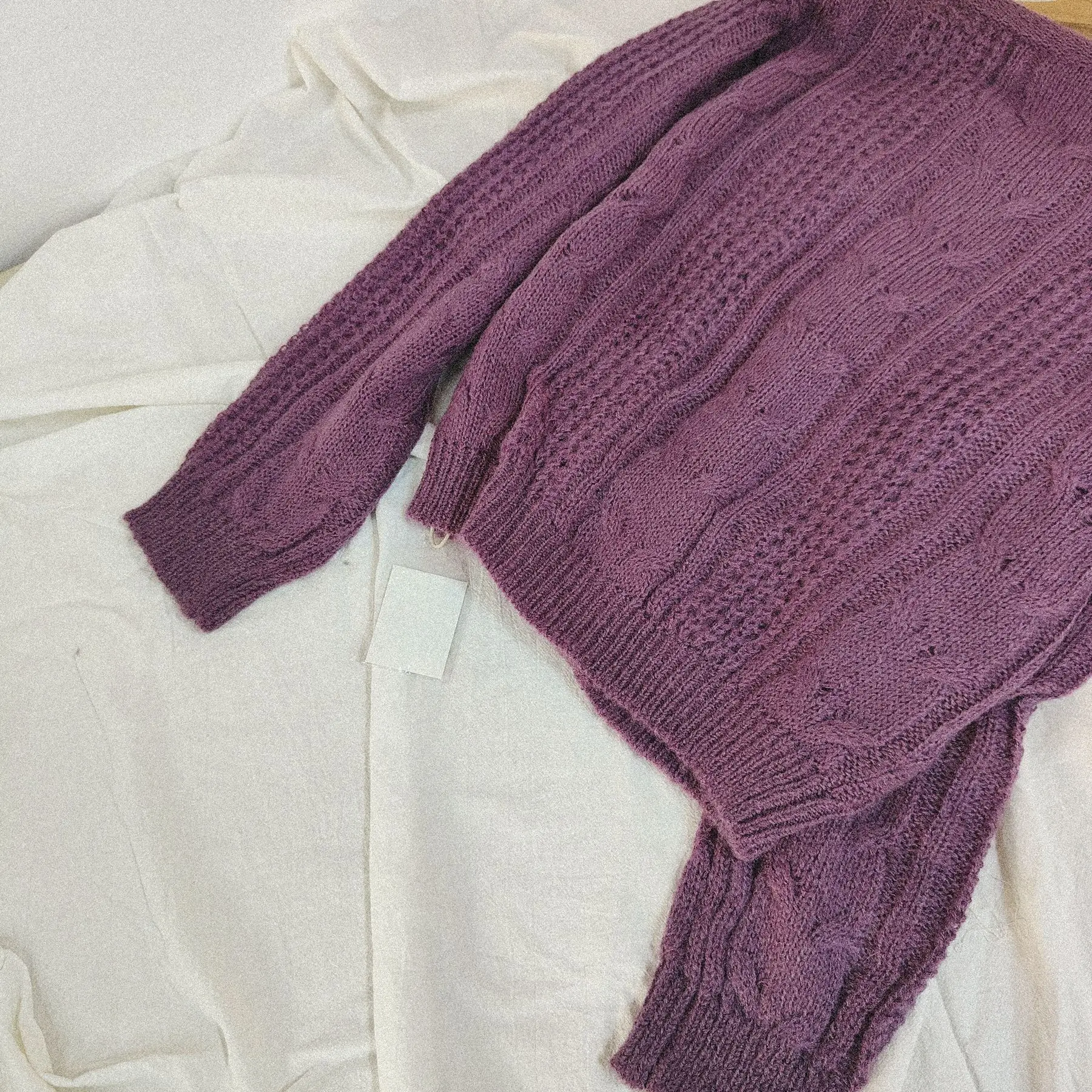 Женский свитер фиолетовый вязаный кардиган полый тонкий мохеровая куртка для