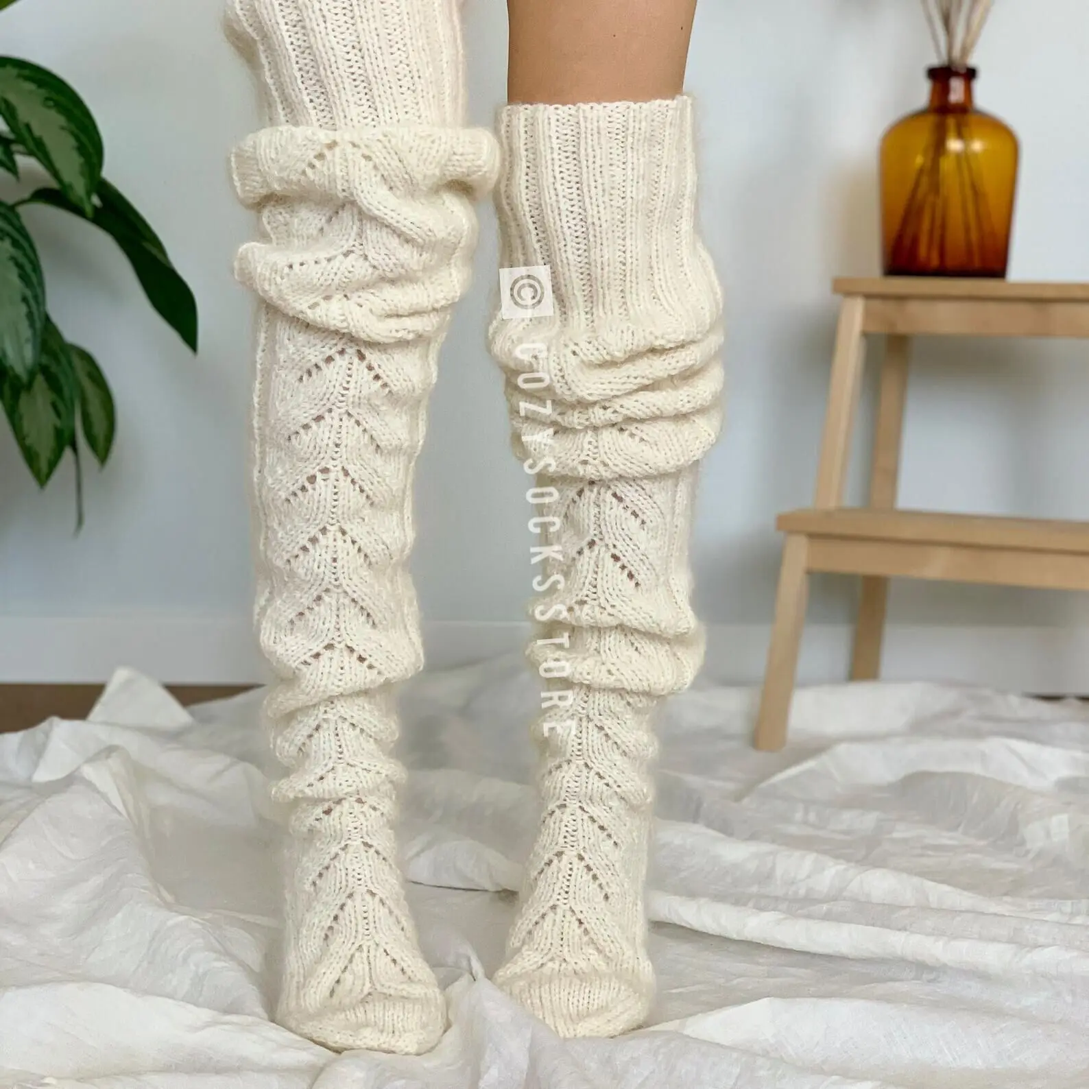 

Autumn Winter Female Over Knee-High Stockings Solid Color Jacquard Knitted Hollow Out Long Tube Socks for Women
