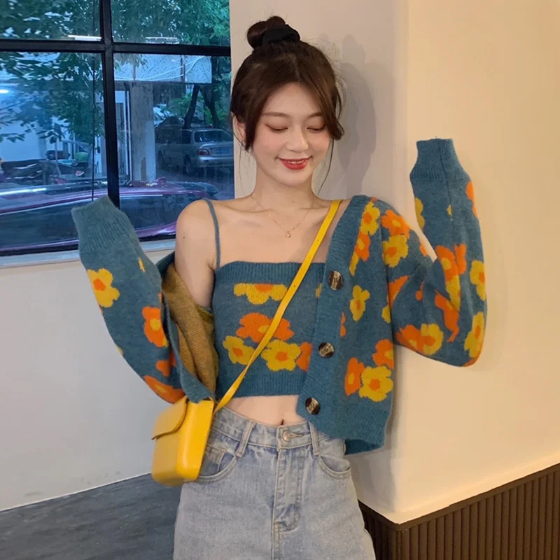 Свитер кардиган женская верхняя одежда осенне-зимний вязаный на подтяжках