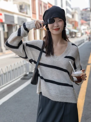 

Женская блузка с длинным рукавом и V-образным вырезом, свободная и удобная универсальная Повседневная приталенная облегающая блузка на пуг...