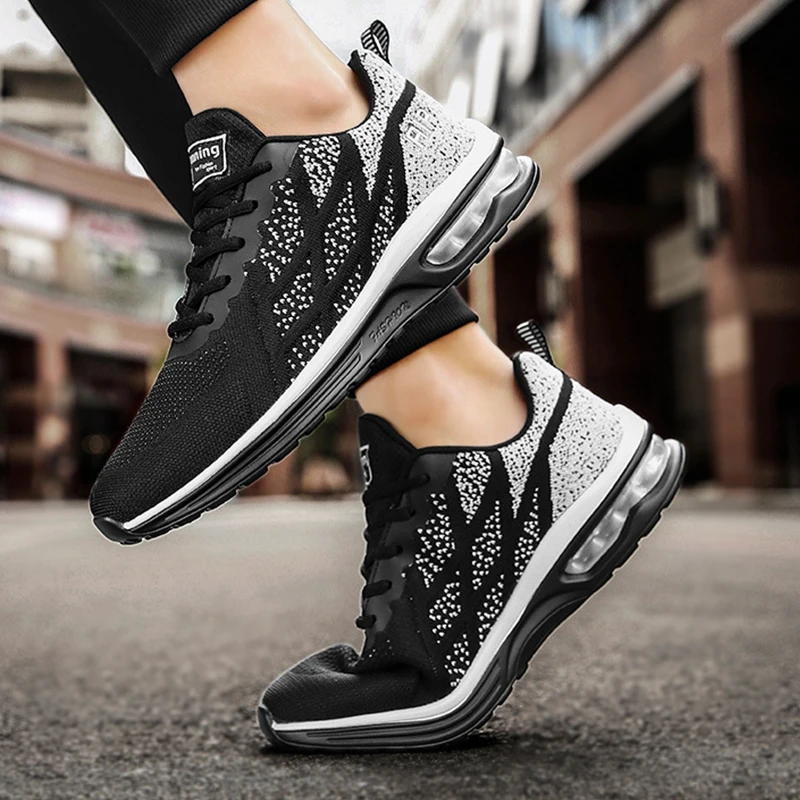 Men's Running shoes fashion Breathable sports Knitted Hollow chunky Sneakers for Men Air Non-slip tenis masculino |