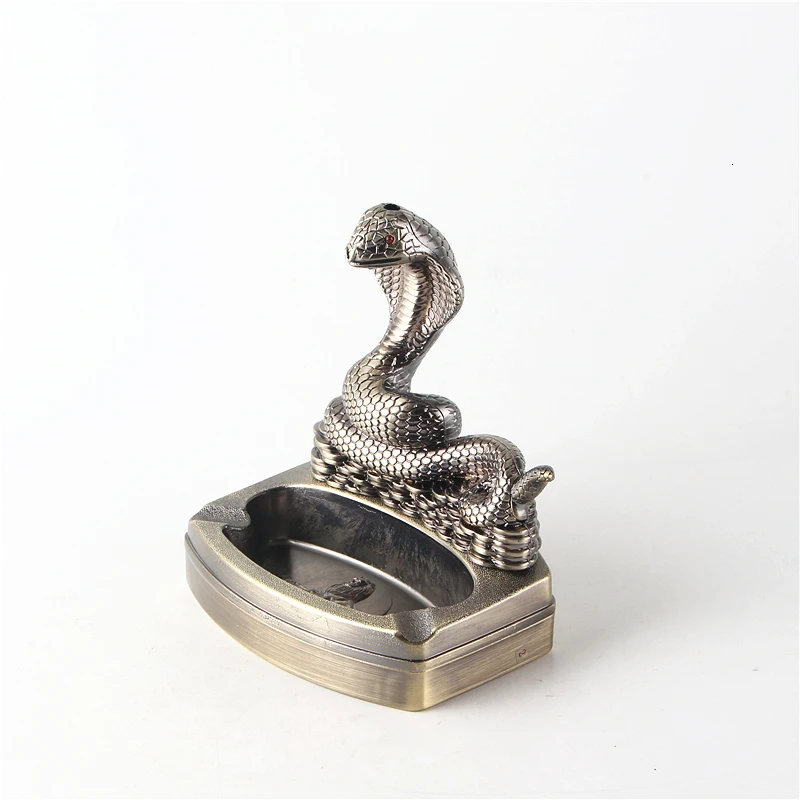 Новый тип смолы Металлическая Пепельница Кобра модель пепельница с зажигалкой