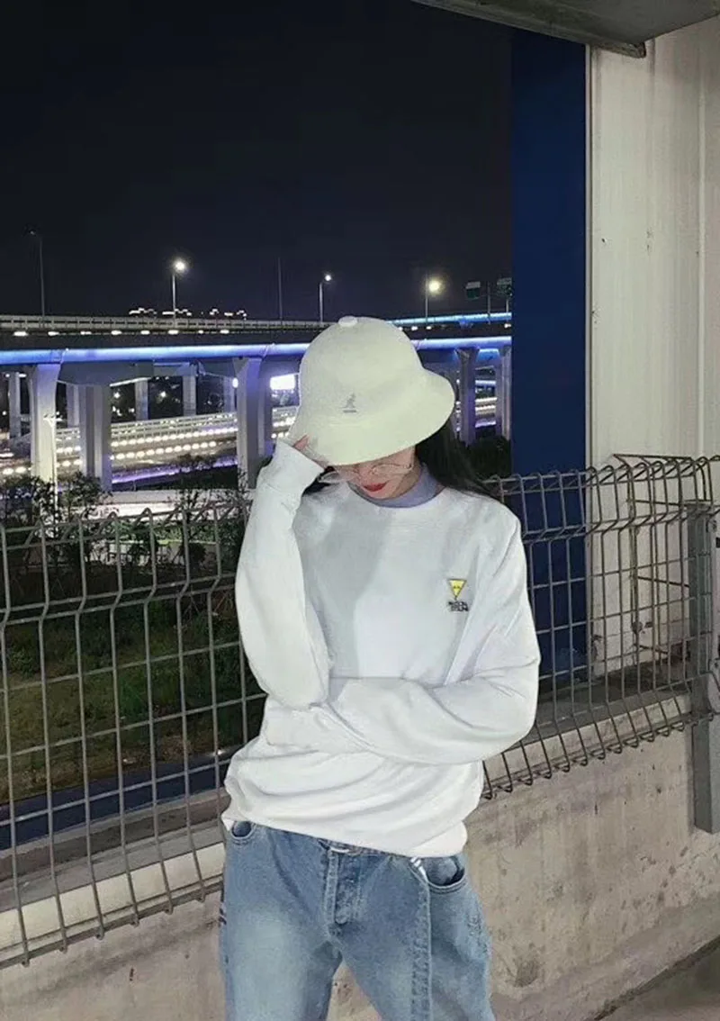 

Maison Kitsune Pullover Men Women Maison Kitsune Sweatshirts Triangle Logo Embroidery Casual Loose MAISON KITSUNE Hoodie