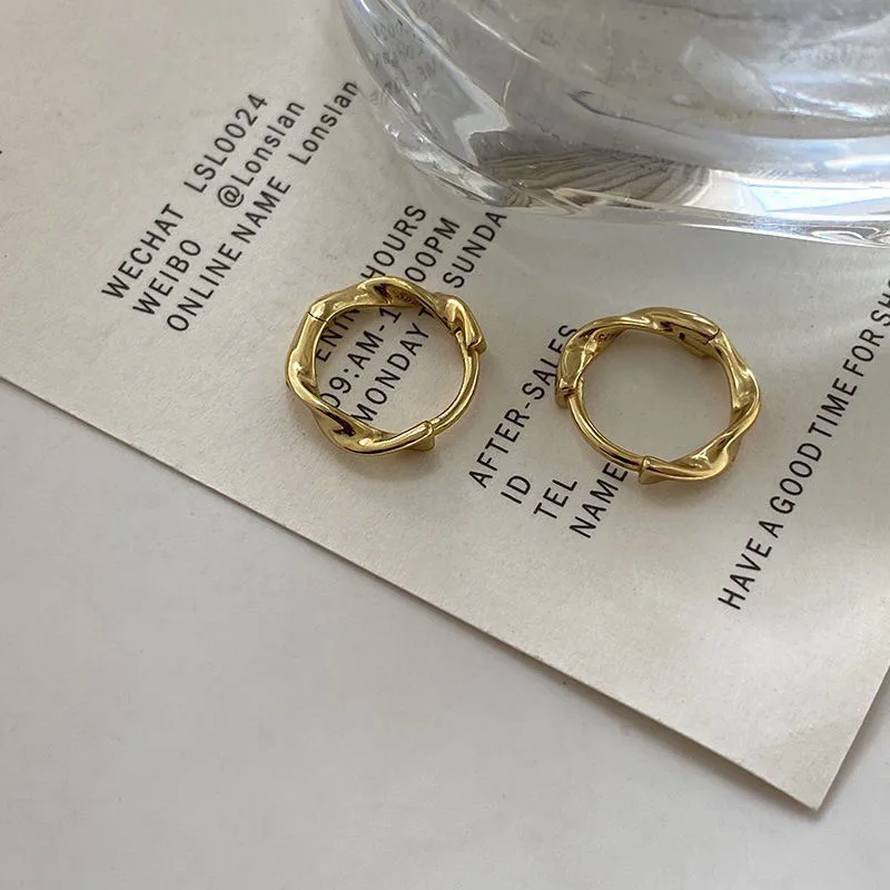 Hot Sale Korean Twisted Hoop Earrings Women 2022 Minimalist Metal Twisted Piercing Korean Fashion Jewelry Gift Cерьга 5