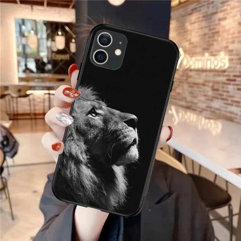 

Cool The Lion King Soft Silicone Phone Cover Case For iPhone 12Pro 12 11 Pro Max 6 6s 7 8 Plus XR XS MAX SE2020 Animal Cat Copue
