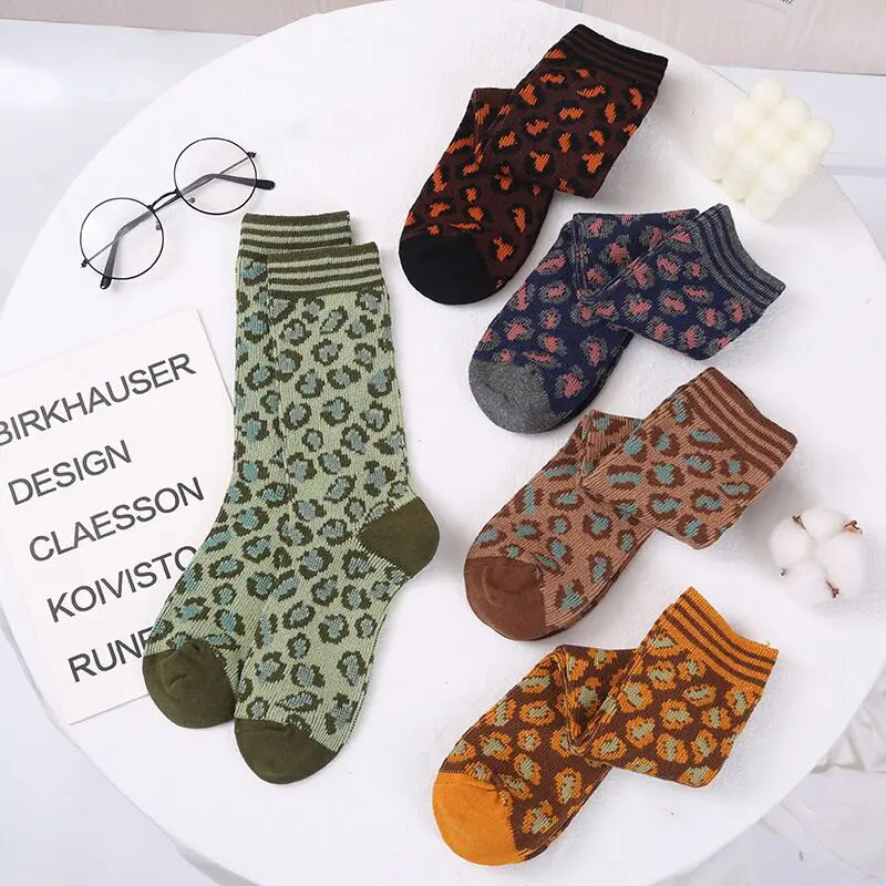 

4 Pairs Of New Style Purple Combed Cotton Tube Female Boneless Trendy Stockings Men's Socks For Autumn And Winter