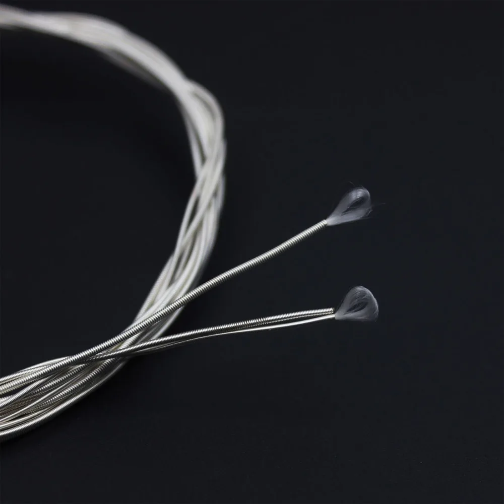 Набор струн для классической гитары IRIN C101 черные посеребренные нейлоновые