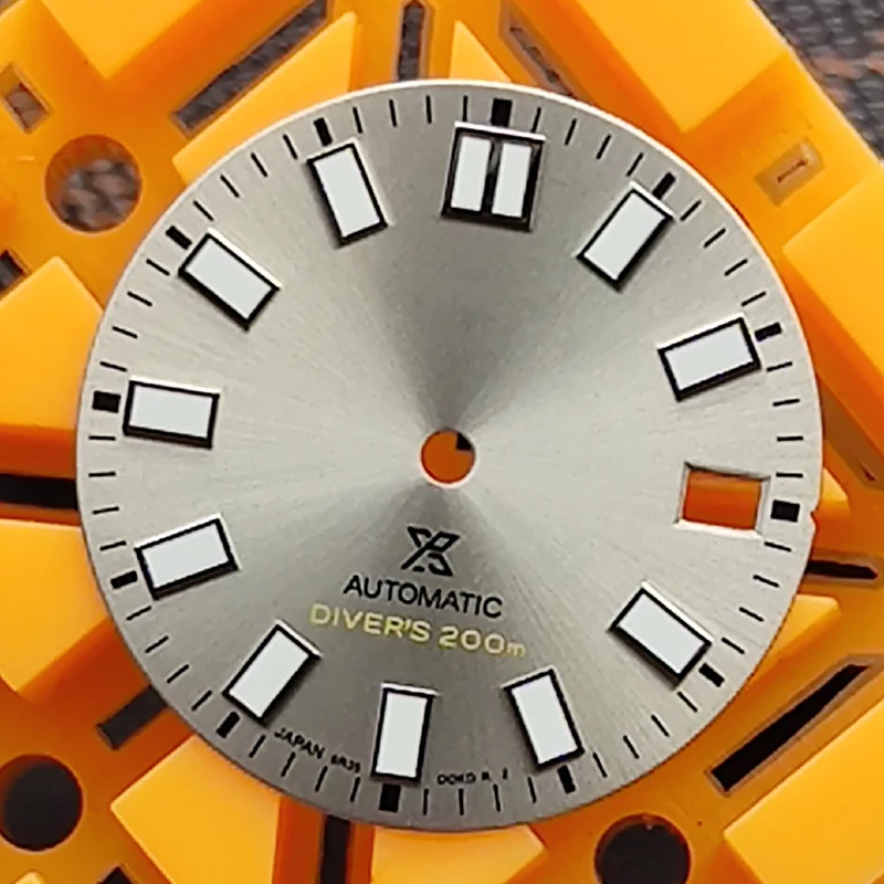 Watch Parts 28.5mm NH35 Watch Dial SKX007 Luminous Dial for SKX007 NH35 Watch Movement 3C Green Luminous Watch Dial with S LOGO