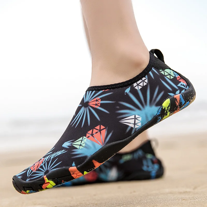 2020 New Outdoor Swimming Water Aqua Shoes Men Women Beach Camping Unisex Walking Lover Yoga Non-slip Sneakers | Спорт и развлечения