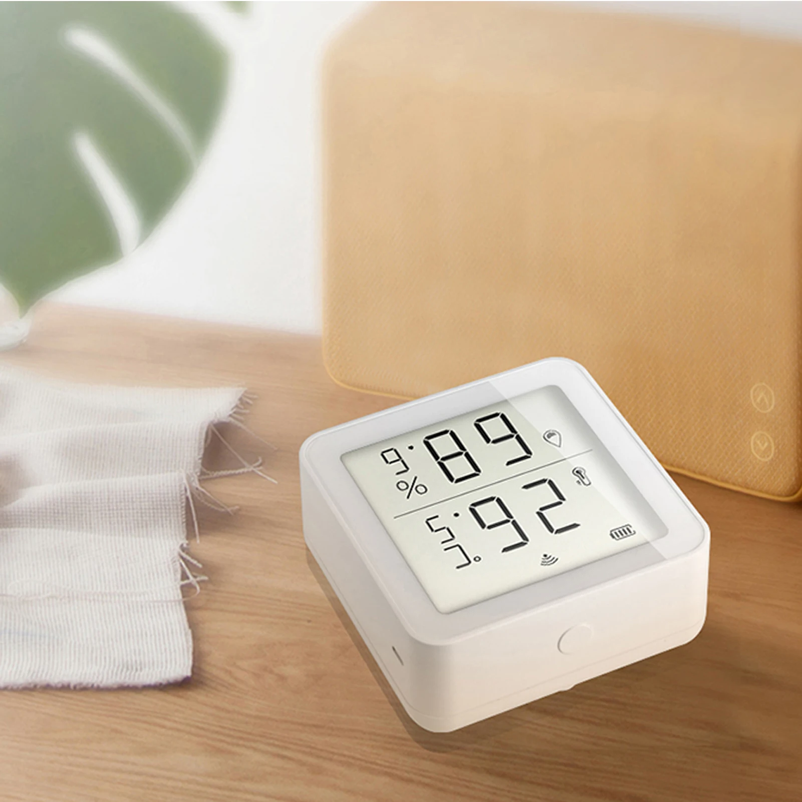 

Tuya WIFI Intelligent Home Wireless Temperature Sensor Home Automation Scene System Compatible With Alexa