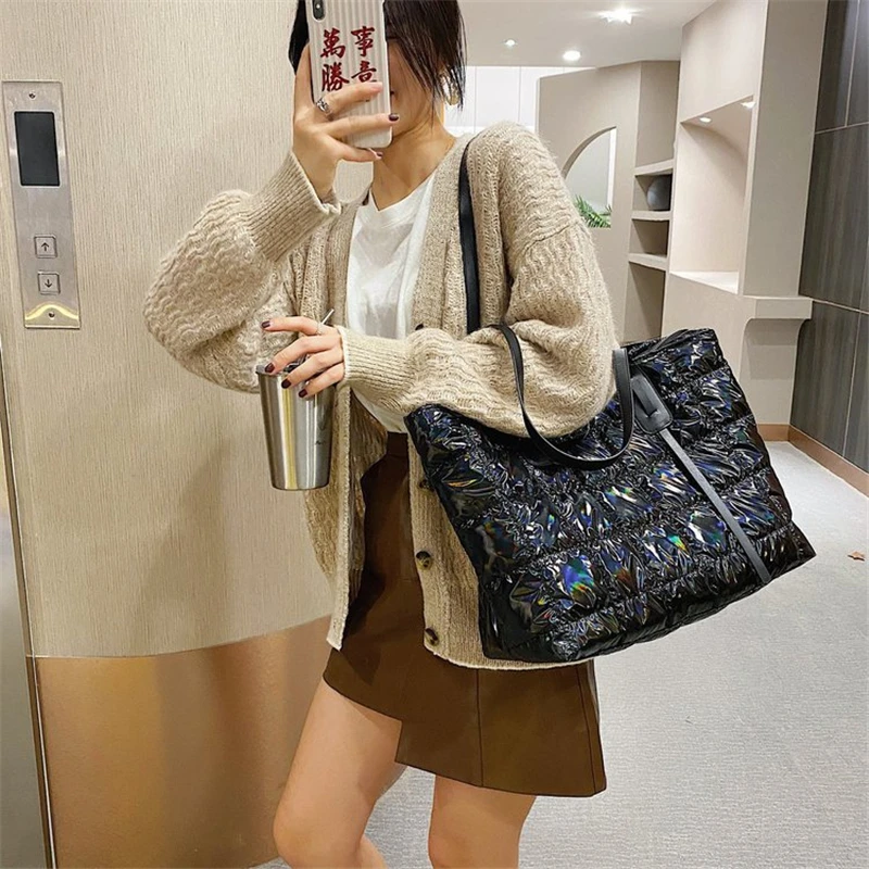 

Large Capacity Handbag 2020 Winter Cotton Feather Down Shoulder Bag Women Bucket Bag Crossbody Bags Space Cotton Bags Bolsa