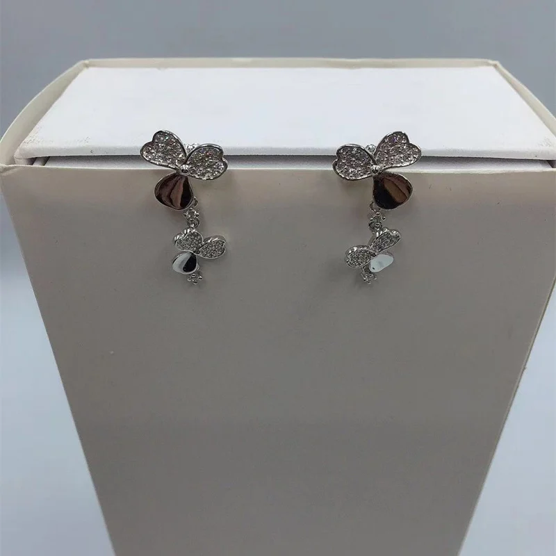 

1:1 925 Sterling Silver Classic Personality All-Match Six-Leaf Flower Earrings, Original Micro-Label Women's Luxury Jewelry Gift