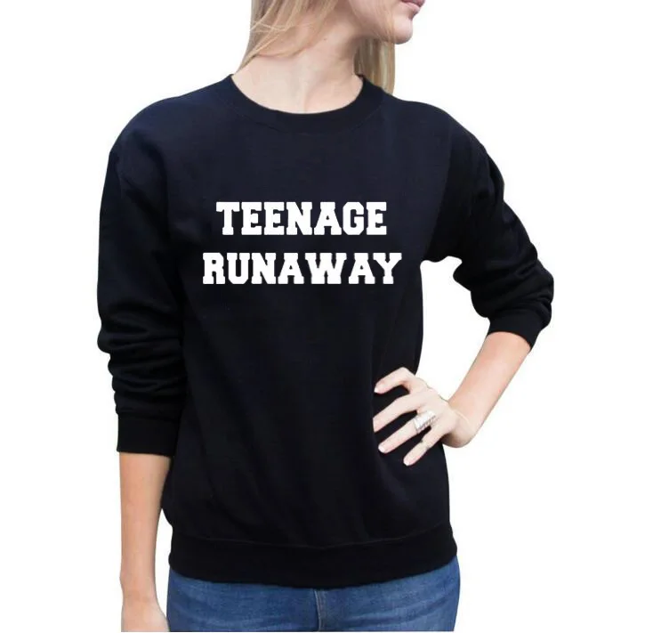 Пуловер женский с круглым вырезом спортивный костюм принтом со слоганом в стиле