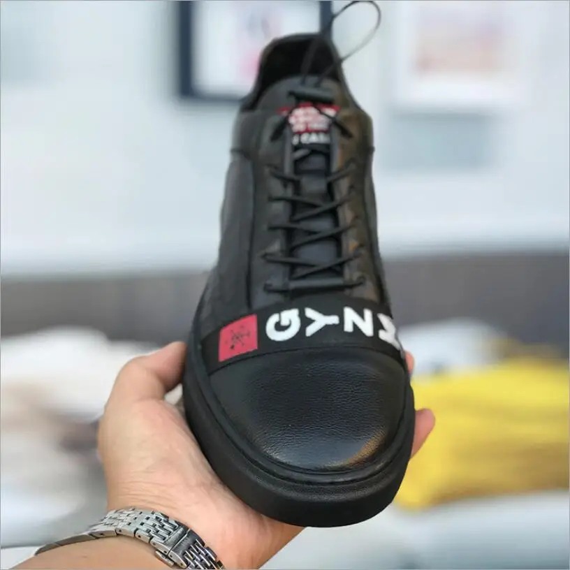 Обувь; men2019; сезон осень; кожаная мужская обувь для отдыха на плоской подошве со шнуровкой; Спортивная повседневная обувь черного цвета; zapatos de mujer; CS811