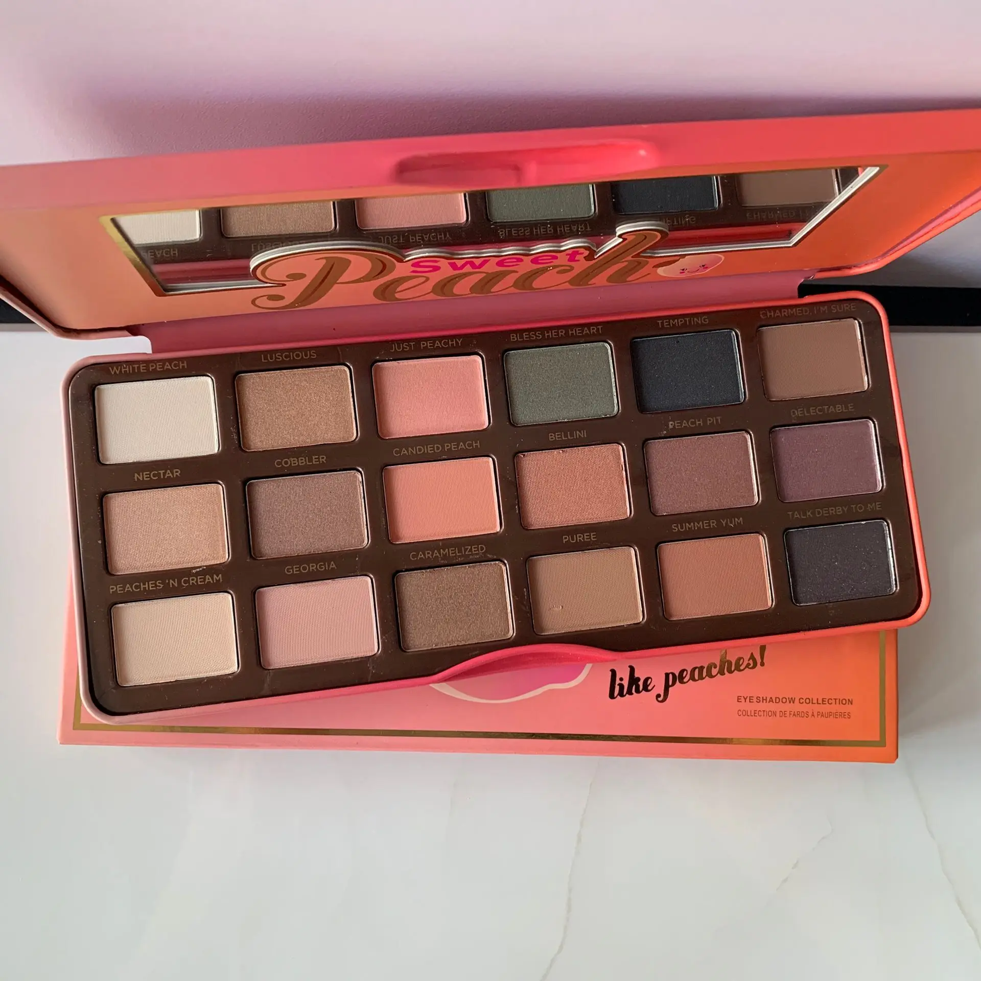 sweet peach eyeshdow 12pcs/lot new make up fashion eye shadow 16 Colors PEACHES Eyeshadow Pallete Cosmetic - Цвет: sweet peach eyeshdow