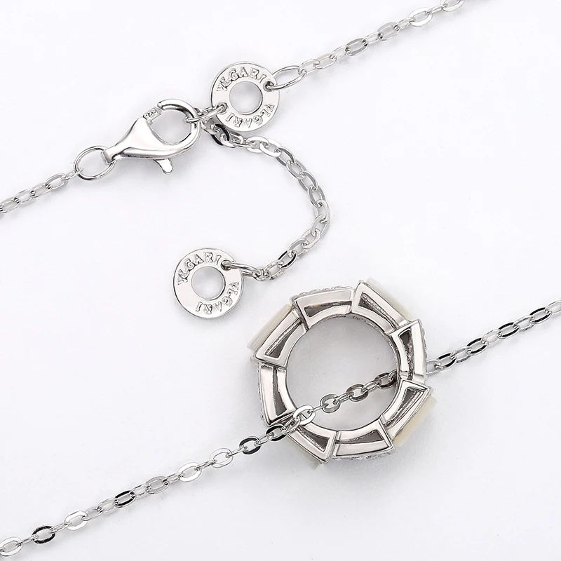 

Fashionable light luxury superior sense snake bone necklace all - set zircon shell pendant statement clavicle chain4