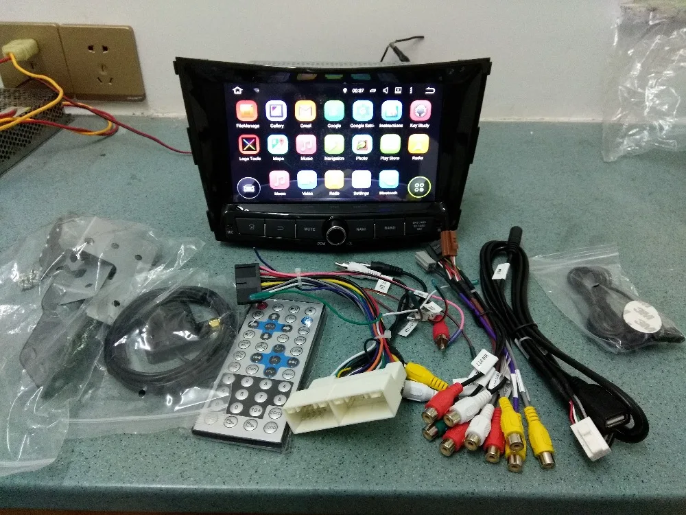 Восьмиядерный 8 дюймов ядер Android 9 0 автомобильное радио DVD плеер GPS для SsangYong Tivolan 2014