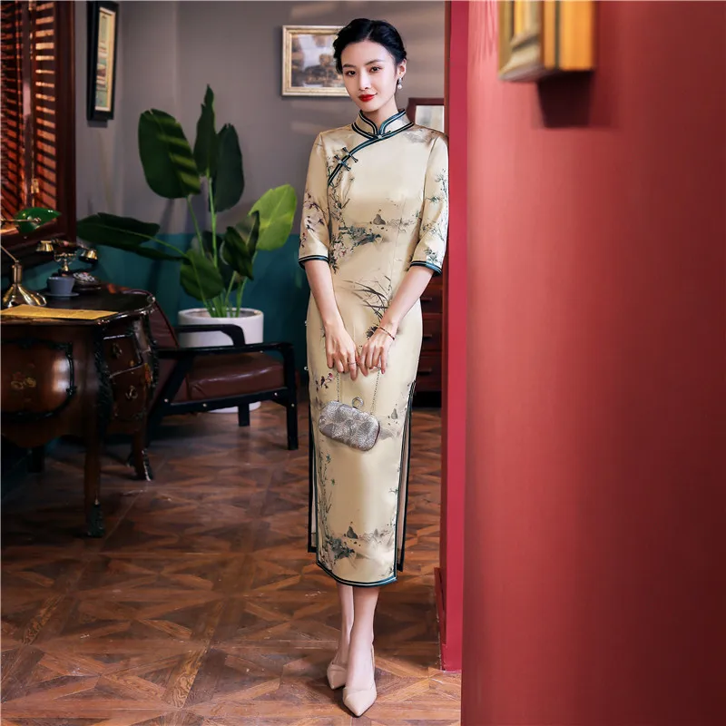 

Размера плюс 3XL-4XL для женщин длинный атласный Cheongsam 3/4 одежда с длинными рукавами и цветочным принтом в китайском стиле платье 2021 Весна Монст...