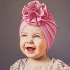 Сезон: весна-лето детские Tuban шляпа с украшение в виде цветка, два варианта-в горошек для маленьких девочек с шапочкой, для младенцев и детей ясельного возраста, детская шапочка детский чепчик головные уборы