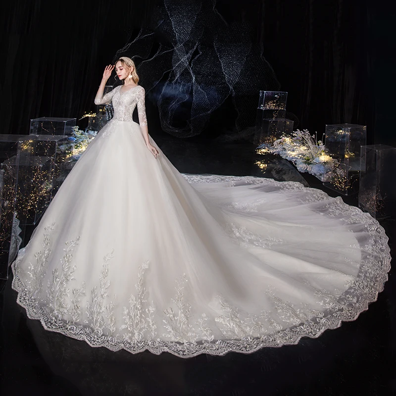 

Wedding Dress 2021 New Luxury Half Sleeve Sexy V-neck Wedding Gown With Train Lace Up Plus Size Princess Vintage Dress