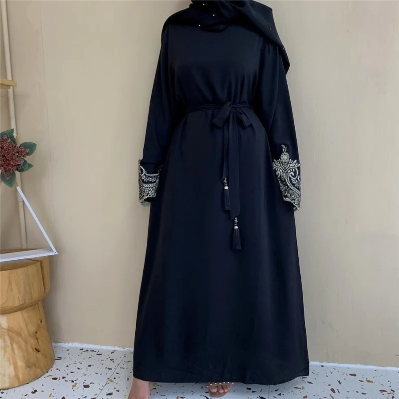 Женское платье-абайя с вышивкой, повседневное Свободное длинное платье макси с длинным рукавом и поясом в мусульманском стиле, скромное пла...