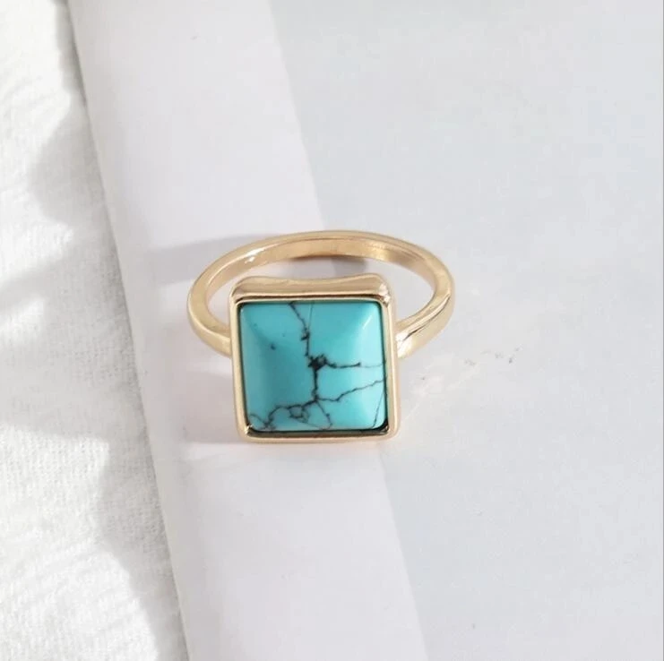 

2021 NEW 1.2cm Square White Green Rose Pink Quartz Stone Rings Fashion Inner Dia 1.7cm Brincos Pendientes Jewelry for Women