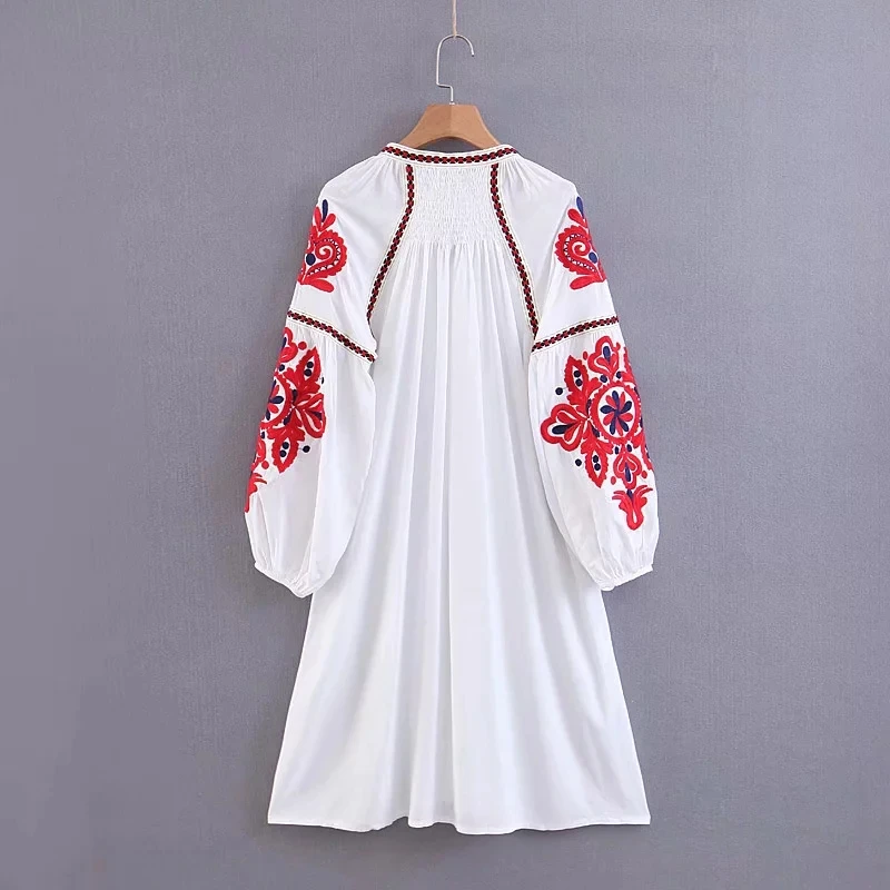 MUMUZI Lantern Sleeve Dress Female autumn New Heavy Industry Embroidery National Wind dress Tassel Lace Holiday dresses | Женская одежда