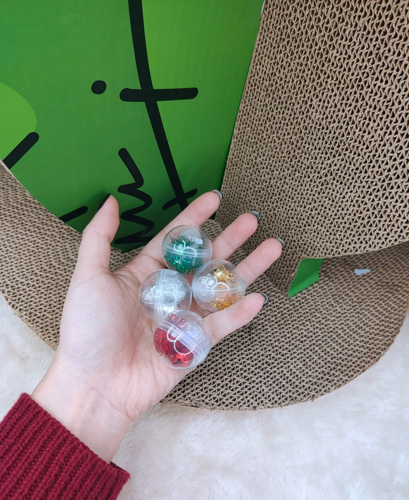 

10p LED Blinking Cat Ball, Watch Our Video To Know More, Colorful Cat Toy