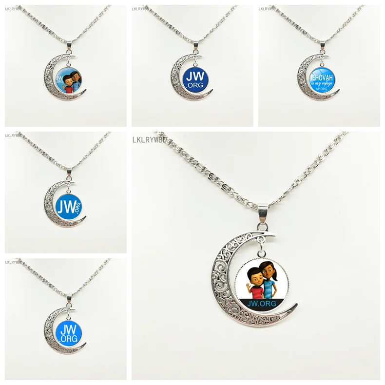 

Fashionable JW Multicolor Little Boy with Mom's Moon Necklace Silver Pendant Glass Necklace Fashion Pop Jewelry Jewelry