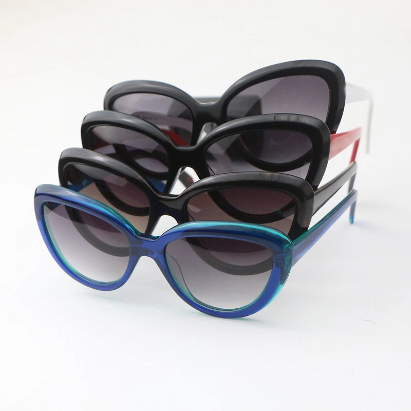 

Blue Transparent Black Tortoiseshell Brown White Red Legs Cat Eye Shape Women's Large Frame Sunglasses With Gradient Gray Lenses