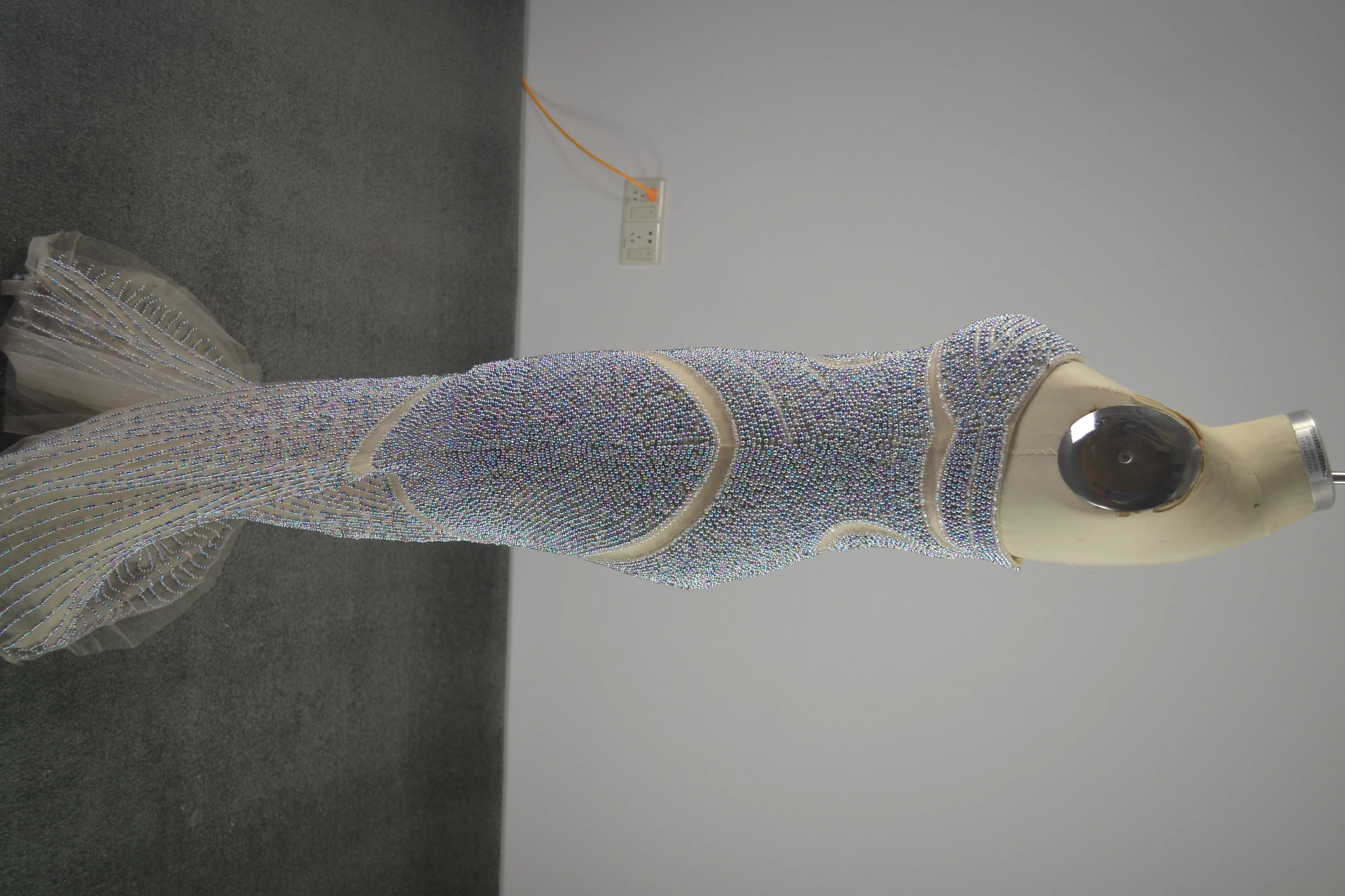 Роскошное платье до пола из тюля с открытой спиной и стразами | Свадьбы торжества