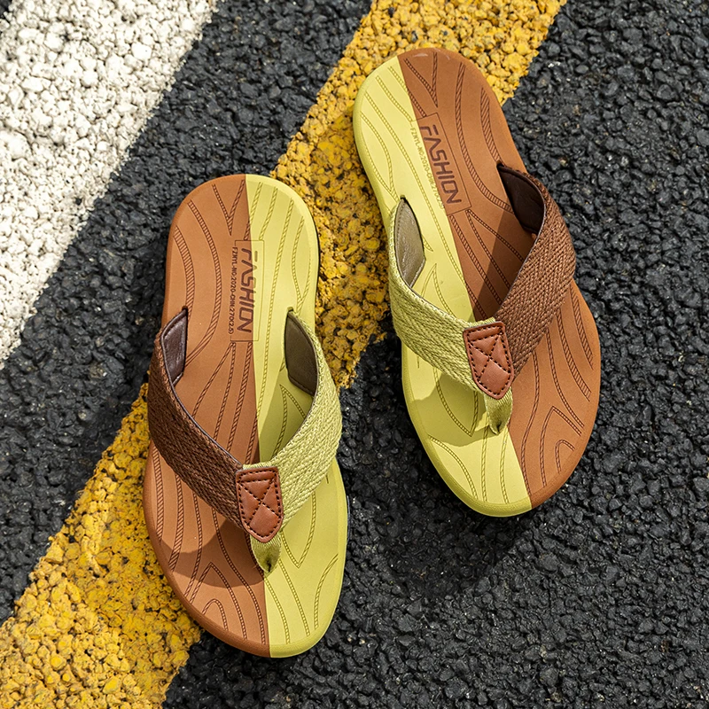 

Мужские Пляжные шлепанцы, черные мягкие Нескользящие шлепанцы, удобная прочная обувь для мужчин, размеры 38-47, для лета, 2021