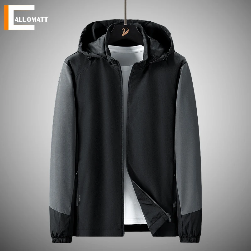 

Coats & Jackets