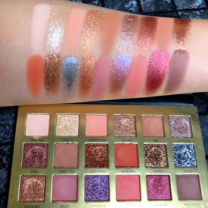 Палитра теней для век с металлическим блеском 18 цветов |