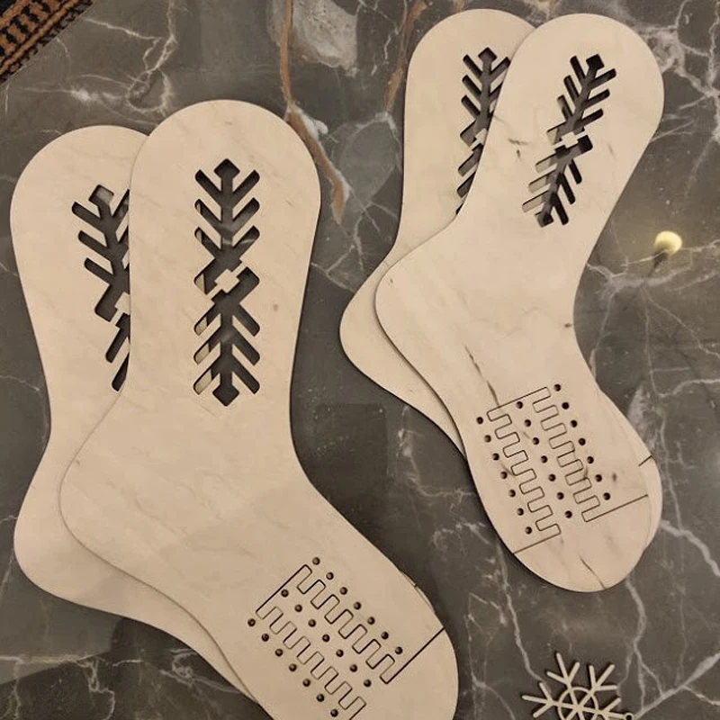 

A pair of Natural Wood Sock Blocker For DIY Christmas Sock Gifts Knitting Handle Household Knitting Tools