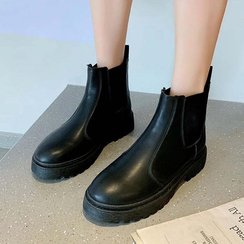 

Женские ботинки челси из искусственной кожи, ботильоны на платформе, без застежки, с круглым носком, модные черные, на осень