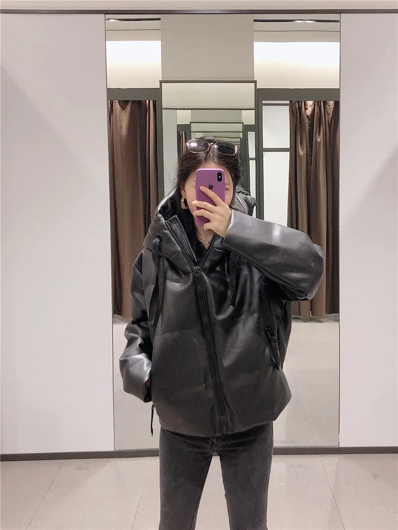 Winter PU Leather Coats Women Faux Leather Pockets Parka Women Elegant Hooded Zipper Coats Female Large Size Thicken Warm Coat