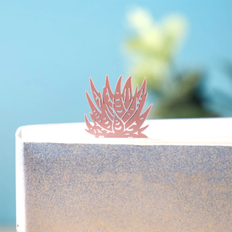 

4pcs Creative Succulent Plants Hollow Metal Bookmark for Books Reading Finding