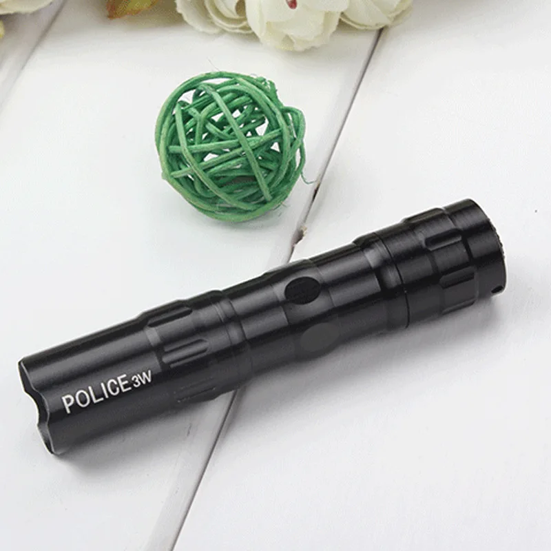 Светодиодный Яркий удобный фонарик перезаряжаемый водонепроницаемый бытовой