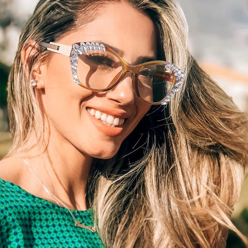 

Diamond Cat Eye Optical Glasses Luxury Rhinestone Frames Women Transparent Glasses Spectacle Eyeglasses Frames Universal Eyewear