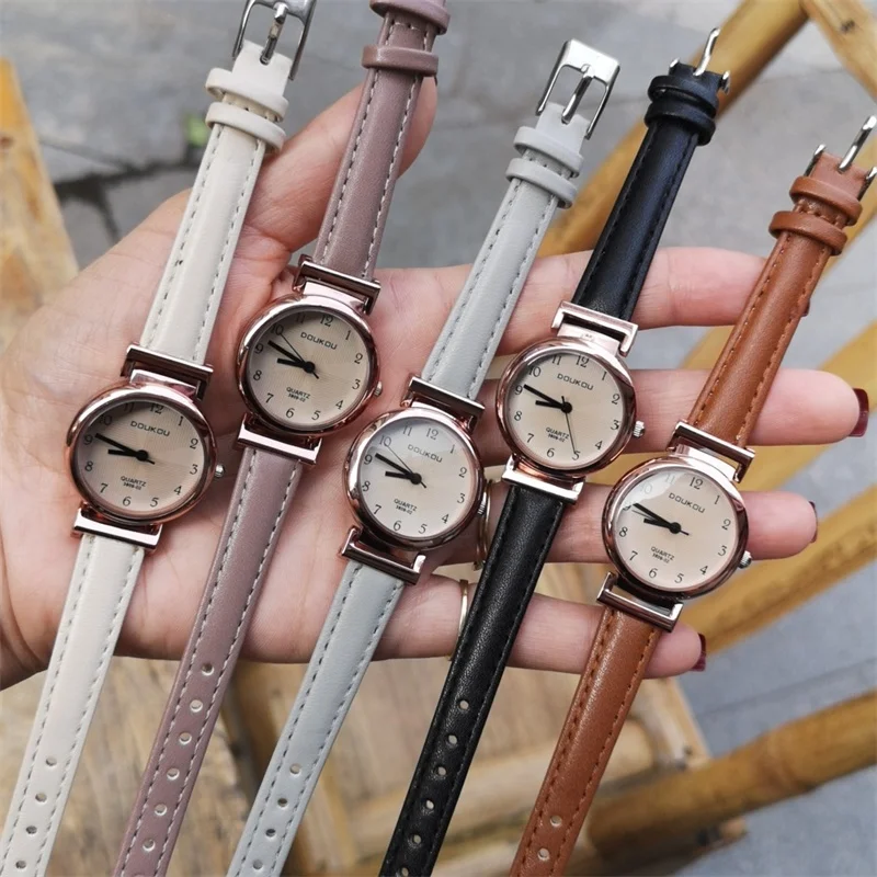 Luxury Vogue Women Watches Elegant Small Ladies Quartz Wristwatches Nice Simple Number Female Leather Clock Reloj De Mujer