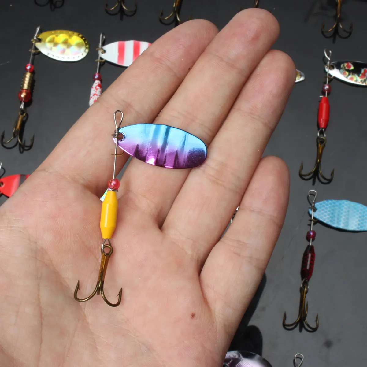 

30pcs Fishing Spoon Spinnerbait Metal Lure Tuna Lures Fishing Tackle Lead Minnow Jigging Pesca