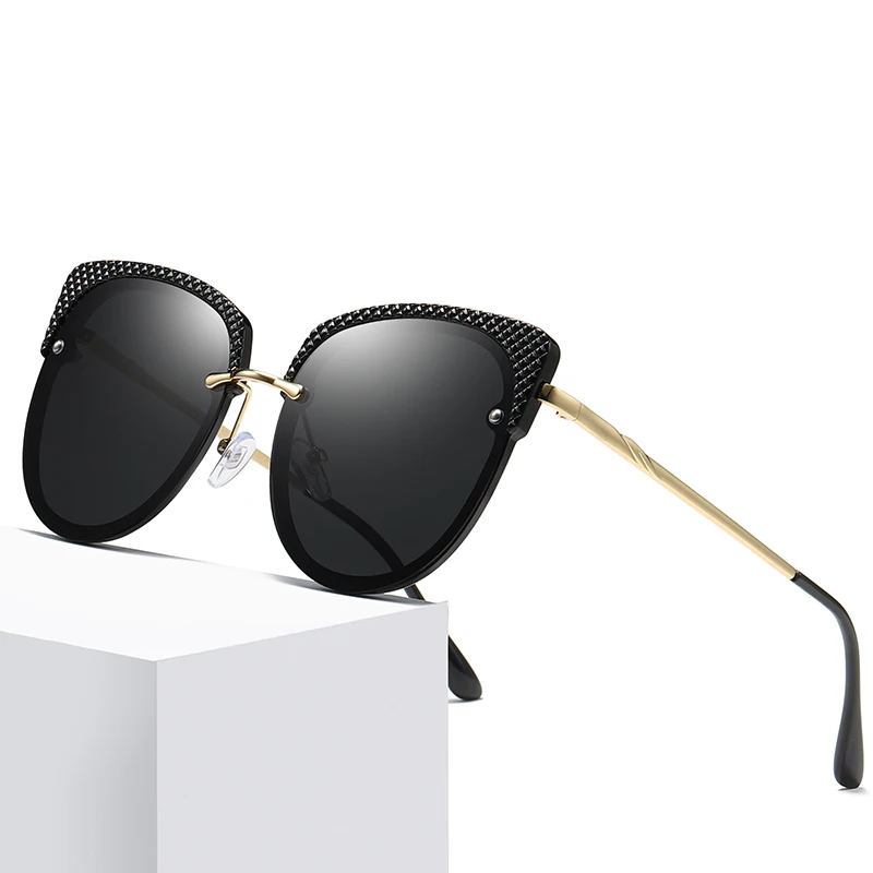 Солнцезащитные очки в классической оправе UV400 для мужчин и женщин